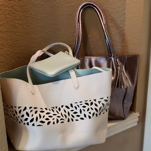 Twofer deal! Totes Magotes